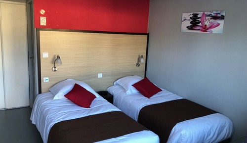 Habitación clásica con 2 camas individuales