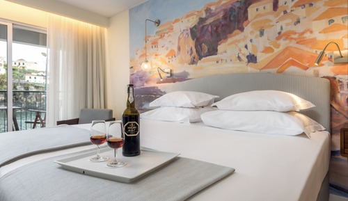 Habitación Deluxe con 1 cama doble o 2 individuales, vistas a la bahía