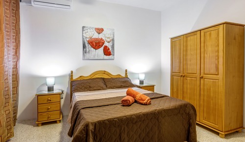 Apartamento Confort, 2 habitaciones, vistas a la colina