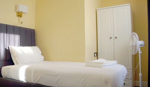 Standard Single Room
