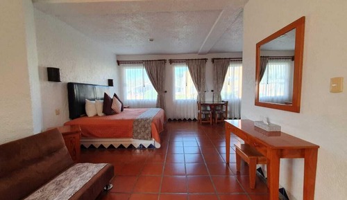 Suite tradicional, bañera de hidromasaje