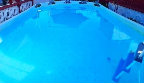Apartamento familiar, 2 habitaciones, fumadores, vistas a la piscina