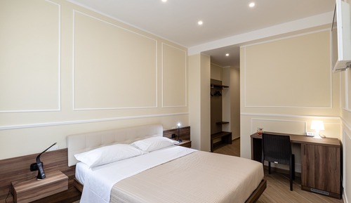 Habitación doble, 1 cama de matrimonio, vistas a la ciudad (Tosca)