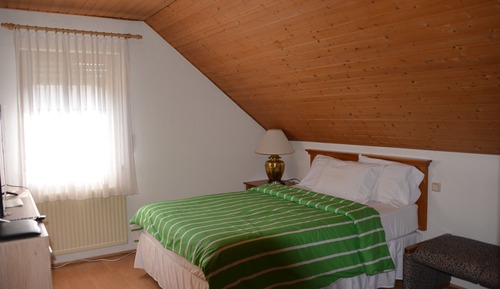 Habitación Deluxe doble, 1 cama de matrimonio, baño privado, vistas a la montaña