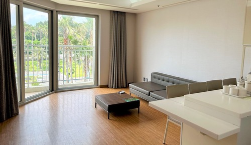 Premier Suite (Kitchen/Standard/Double)