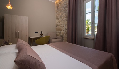 Habitación Deluxe doble, 1 cama de matrimonio con sofá cama, no fumadores, vistas al mar