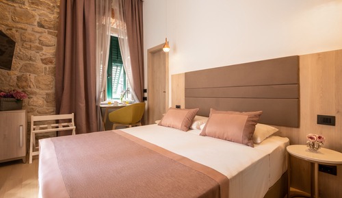 Habitación estándar doble, 1 cama de matrimonio, no fumadores