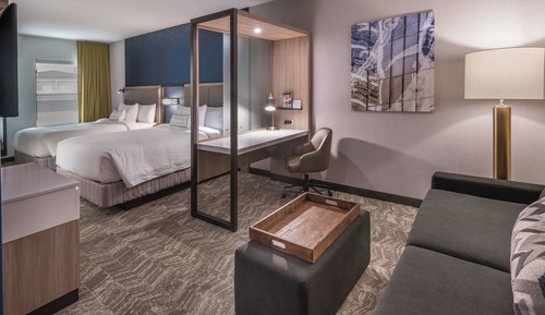 Suite, varias camas (Hearing Accessible)