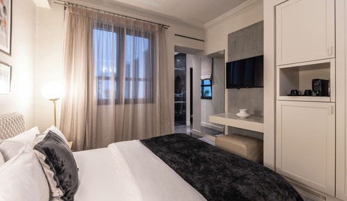 Double Room 11