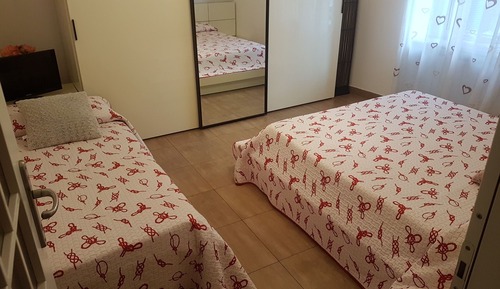 Habitación triple, baño privado (External)