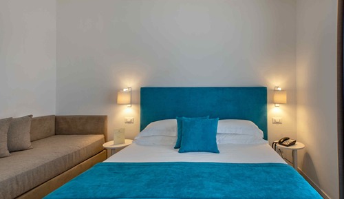 Habitación superior con 1 cama doble o 2 individuales