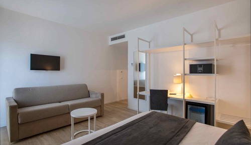 Habitación Confort con 1 cama doble o 2 individuales