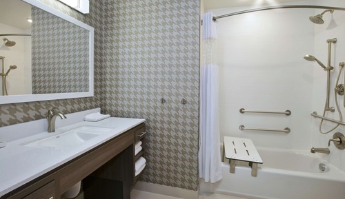 Suite, 1 cama de matrimonio grande, accesible para personas con discapacidad, bañera