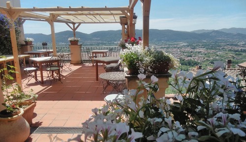 Suite panorámica, 1 cama de matrimonio grande, vistas al valle, en la zona del jardín (Paganini)