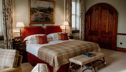 GLENSHIEL MASTER SUITE