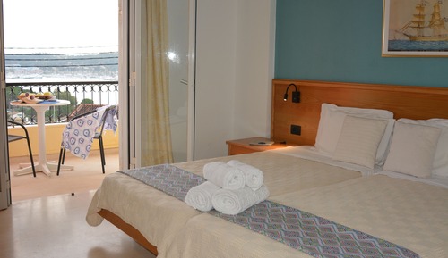 Twin Room with Sea View