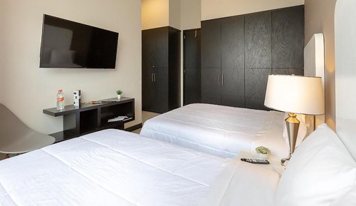 Habitación cuádruple básica, 2 camas dobles, no fumadores