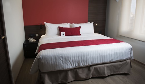 Suite, 1 King Bed