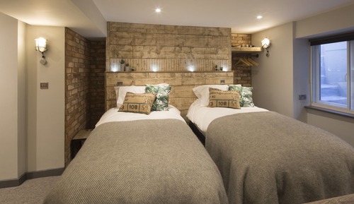 Suite, vistas al patio