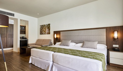 Suite junior (Overwater - B2C CA )