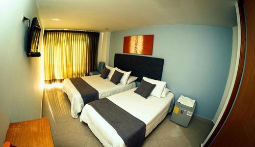 Habitación triple ejecutiva, varias camas, no fumadores