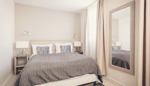 Habitación con 1 cama doble o 2 individuales, baño privado