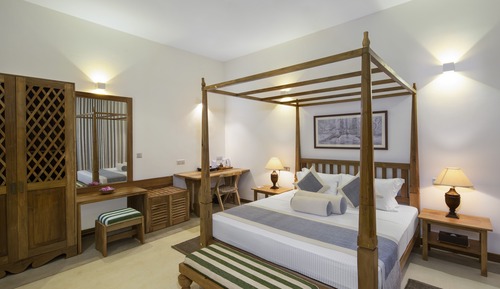 Habitación Deluxe doble, 1 cama de matrimonio, vistas a la piscina