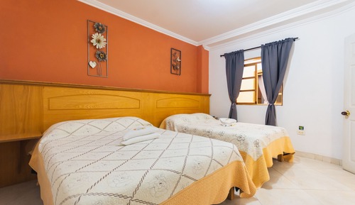 Habitación cuádruple estándar, 2 camas dobles