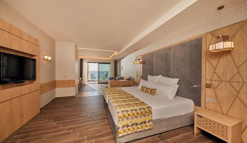 Suite junior, balcón, vistas al mar (1 adult)