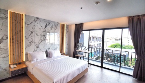 Superior Room with Pool View