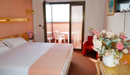 Habitación doble, balcón, vistas al mar