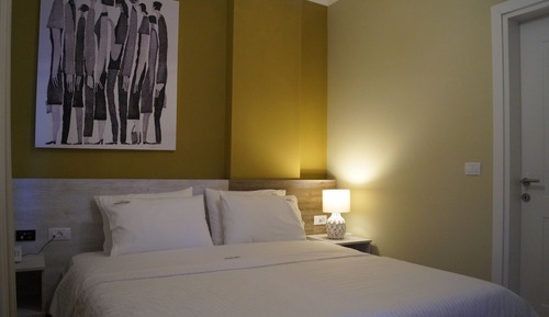 Habitación Confort con 1 cama doble o 2 individuales, vistas al jardín