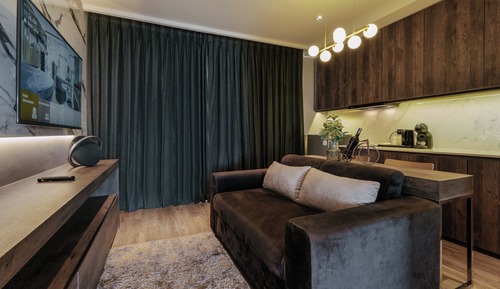 Suite básica, 1 cama de matrimonio grande, cocina básica
