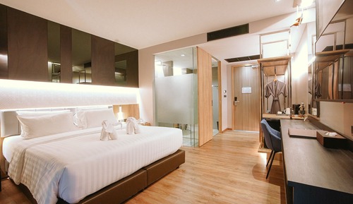 Deluxe King Bed Room