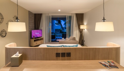Habitación Deluxe, 2 camas dobles, en esquina (Premium Deluxe Pool)