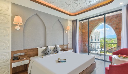 Habitación Deluxe doble, vistas a la piscina