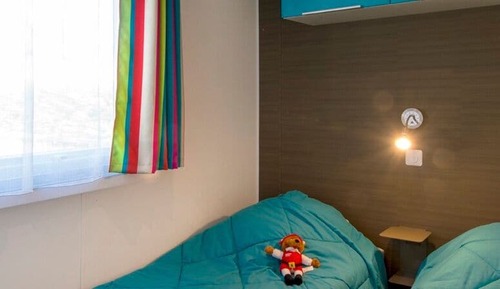 Casa móvil Premium, 2 habitaciones, bañera de hidromasaje (Trio)