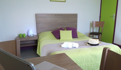 Habitación (2 Pax 1 Baby Accesible)