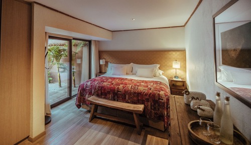 Habitación estándar doble, 1 cama de matrimonio grande, patio