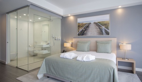 Suite junior, balcón