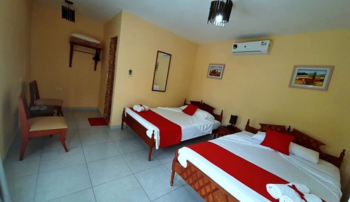 Habitación cuádruple básica, 2 camas dobles, no fumadores