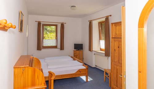 Habitación estándar con 1 cama doble o 2 individuales