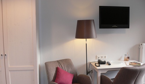 Habitación doble, balcón (Landhaus)