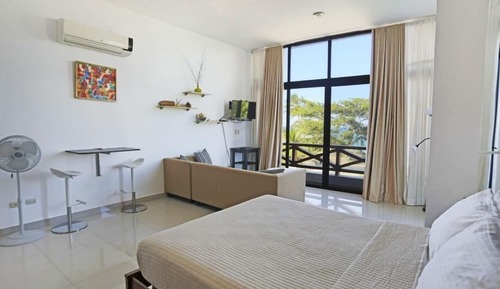 Estudio estándar, 1 cama de matrimonio, vistas parciales al mar
