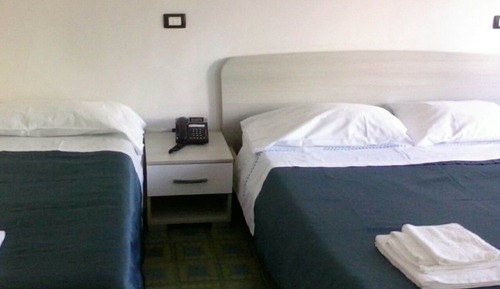 Habitación cuádruple estándar
