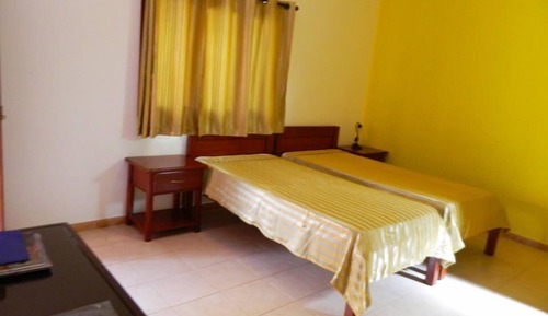 Habitación con 2 camas individuales