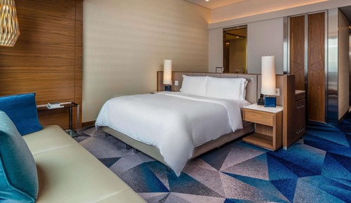 Habitación de lujo, 1 cama de matrimonio grande, vistas a la ciudad