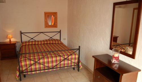 Apartamento panorámico, 1 habitación, cocina básica, planta baja