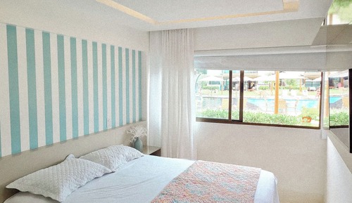 Apartamento familiar, vistas a la piscina, planta baja