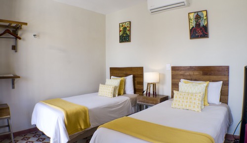 Standard Double Room, 2 Twin Beds, Non Smoking room 301